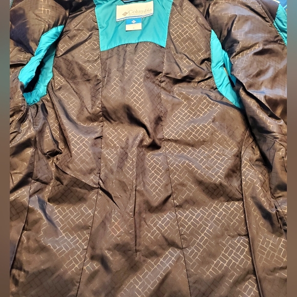 Columbia Women's Small Teal Green Hooded Premium Puffer Vest w/o Faux Fur Trim. - Picture 9 of 12